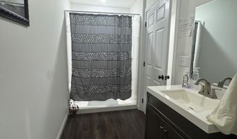214 S Washington St, Albany, KY 42602