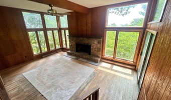 53 LEIGH Ct, Basye, VA 22810