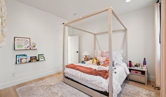 348 E HIDDEN LAKE Dr, Bountiful, UT 84010