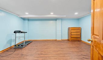 1201 S LEE St, Appleton, WI 54915
