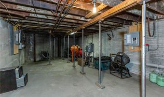 634 Park Ave, Cranston, RI 02910