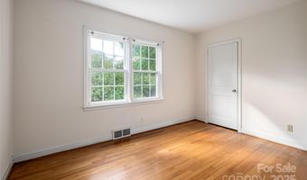 26 Lorraine Ave, Asheville, NC 28804