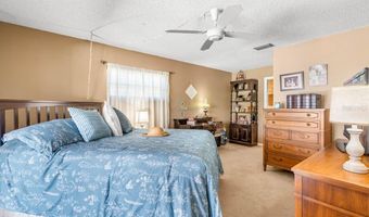 736 FLAMINGO Dr, Apollo Beach, FL 33572