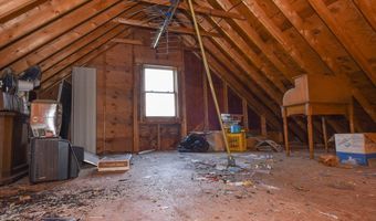 179 County Rd, Ashby, MA 01431