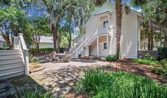 106 Coosaw Club Dr, Beaufort, SC 29907