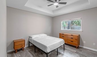 1933 Admiral Ln, Aransas Pass, TX 78336