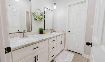 199 Mandarin Dr, Brandon, MS 39047