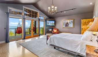32220 Tamarack Dr, Bigfork, MT 59911