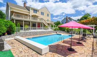 20 Laura Dr, Danbury, CT 06811
