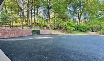 17821 POND Rd, Ashton, MD 20861
