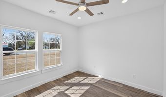 207 Lindsey Ave, Adair, OK 74330