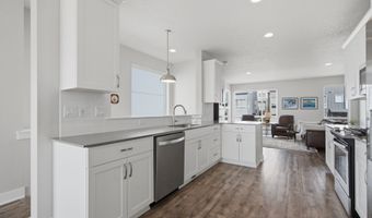 17100 SW ALBATROSS Ln, Beaverton, OR 97007