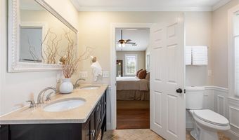 23 South St, Barrington, RI 02806