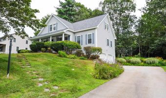 11 Mountain Rd, Bedford, NH 03110