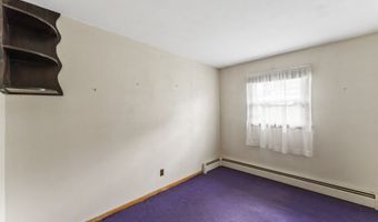 6 Sunrise Rd, Danbury, CT 06810