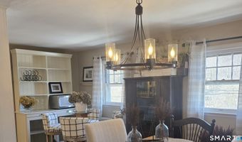 84 E Main St, Branford, CT 06405