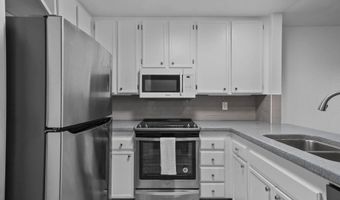 5980 Dandridge Ln 215, San Diego, CA 92115