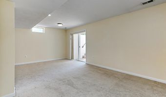 43820 LAUREL RIDGE Dr, Ashburn, VA 20147