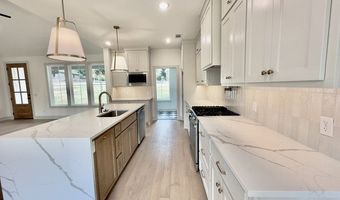 27 Cullen Hills Dr, Bella Vista, AR 72715