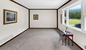 644 Berkeley Ave, Beachwood, NJ 08722