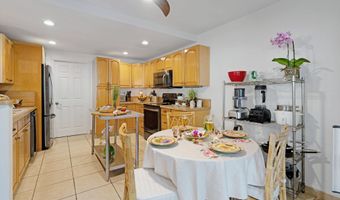 90 Auhana Rd 201, Kihei, HI 96753