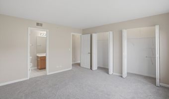 2720 N Greenwood Ave, Arlington Heights, IL 60004