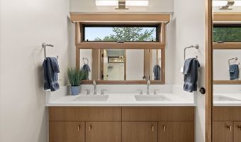 122 W Main St, Aspen, CO 81611