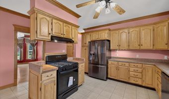 646 S Country Estates Ln, Bloomfield, IN 47424