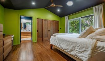427 Akoakoa Pl, Kailua, HI 96734