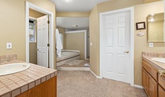 10913 Treeside Ln, Escondido, CA 92026