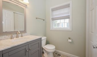 11 Mountain Rd, Bedford, NH 03110