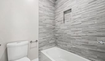 924 28TH St S, Arlington, VA 22202