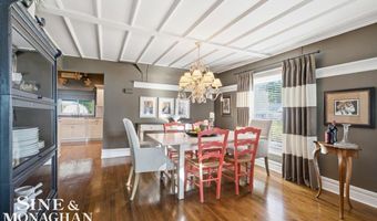 206 Edgewater Dr, Algonac, MI 48001