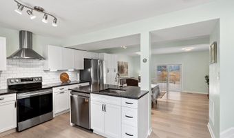 421 KNOTTWOOD Ct, Arnold, MD 21012