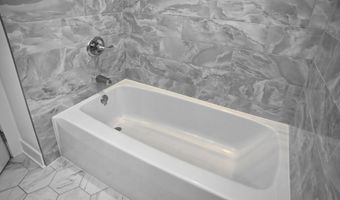 5 W Golfwood Rd, Beverly Shores, IN 46301