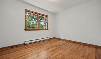 17 Green Hill Rd, Bethany, CT 06524