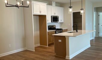 213 Rough Ridge Trl 14, Aberdeen, NC 28315