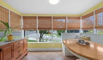 1130 17TH St S, Arlington, VA 22202