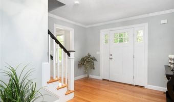 42 E Lantern Rd, Lincoln, RI 02865