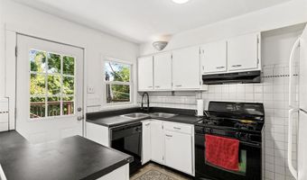7133 Circleview Dr, Affton, MO 63123