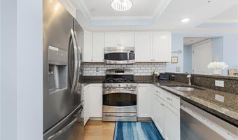 20 Narragansett Ave 602, Narragansett, RI 02882