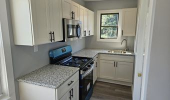 251 Main St, Middletown, NJ 07748