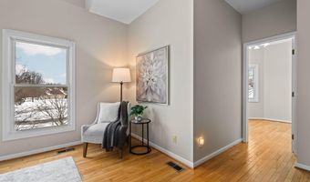 5971 Creekview Ct, Ann Arbor, MI 48108