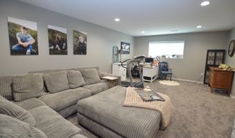 2413 S Lawson St, Aberdeen, SD 57401