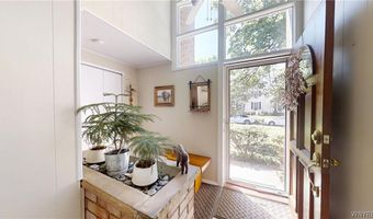 293 Burroughs Dr, Amherst, NY 14226