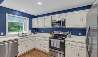 31 Mulberry Ct A, Brielle, NJ 08730