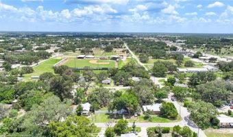 921 W Winifred St, Avon Park, FL 33825