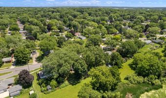 1210 Acewood Blvd, Madison, WI 53716