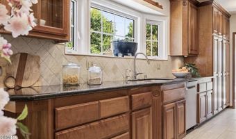 515 Alahmar St N, Alhambra, CA 91801