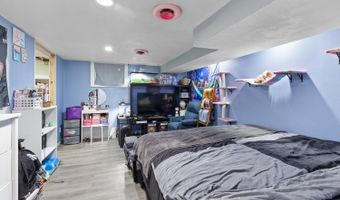 260 Renfrew Ave, Adrian, MI 49221